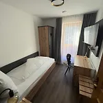 Kohler ゲストハウス 3*
